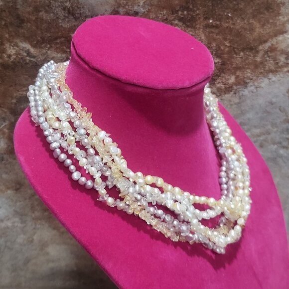 Multi Strand Pearls Beads Necklace - Picture 4 of 9